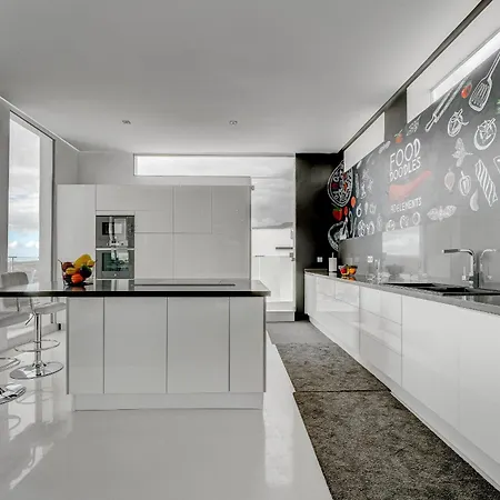 Traum La Vie Est Belle - *